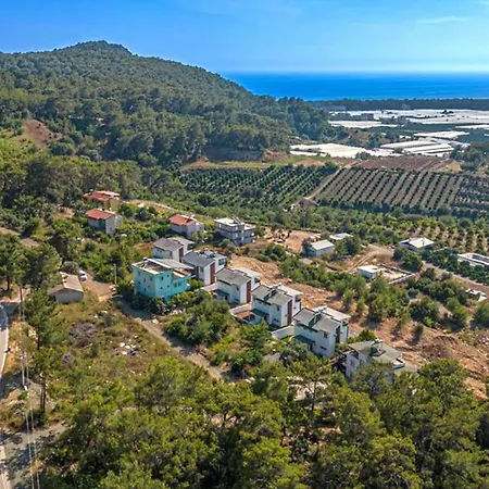 Luna Villa
